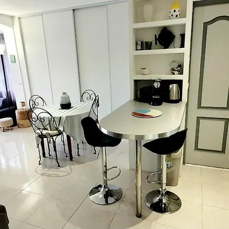 Large Family Apartment Near Lake And Skiing *