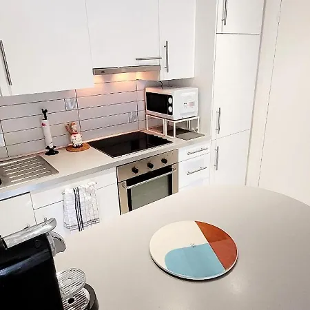 Large Family Apartment Near Lake And Skiing *