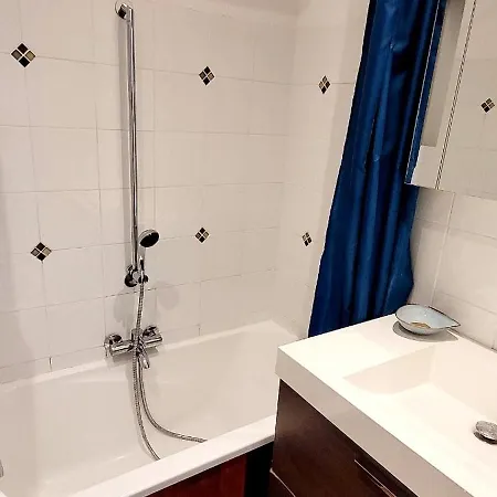 Large Family Apartment Near Lake And Skiing *