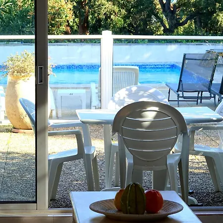 Large Family Apartment Near Lake And Skiing Saint-Tropez